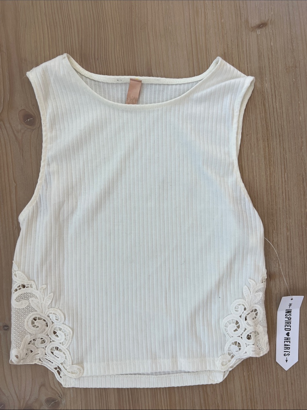 Women’s Cream Ribbed Lace-Trim Tank Top